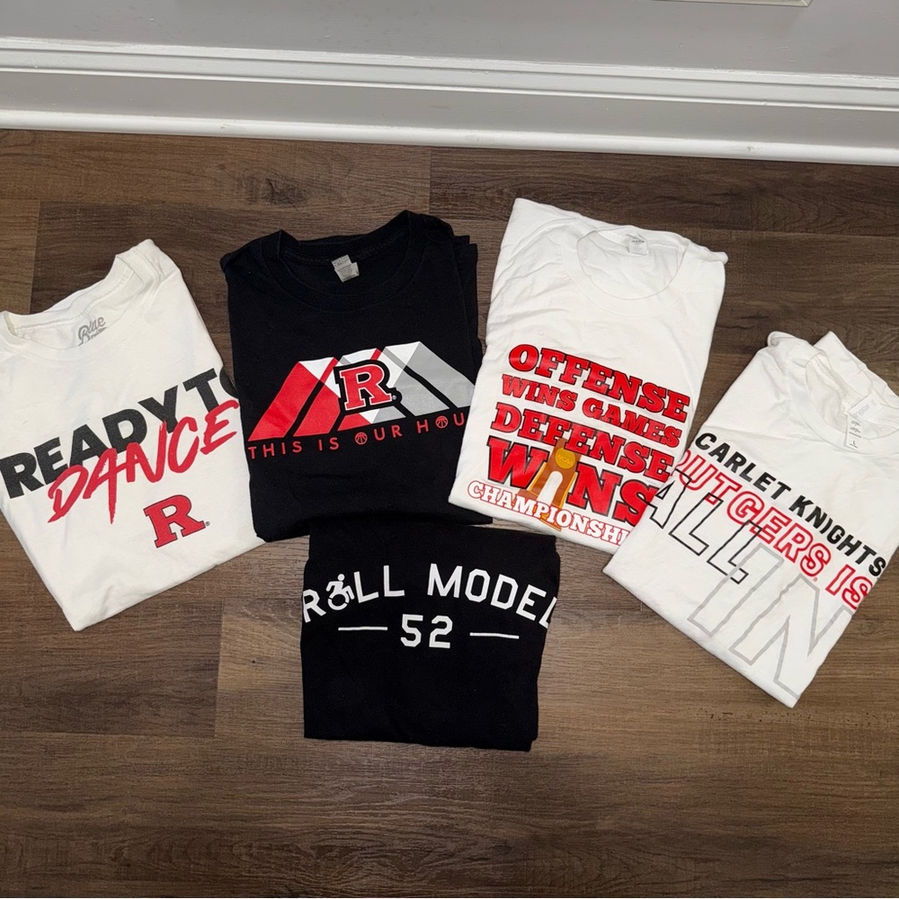 Rutgers University Scarlet Knights Men’s Large T-shirt Bundle